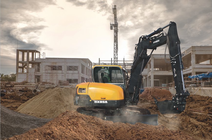 Puissance exceptionnelle de la nouvelle pelle midi compacte Hyundai HX85A